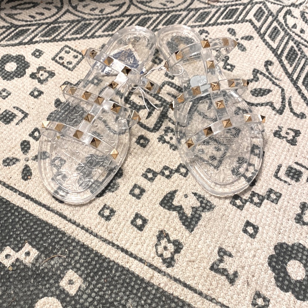 Clear jelly sandals